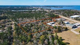 13279 HWY-105 W