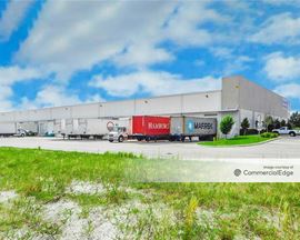 AVE Aviation & Commerce Center
