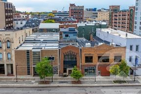 Cahoots Building