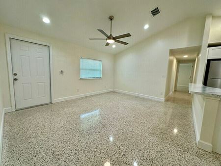 Office space for Rent at 7316 NE Waldo Rd in Gainesville