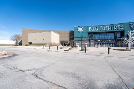 Retail space for Rent at 3555 S 140th Plz in Omaha