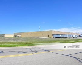 Woodman Center Dr