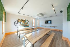 2633 Poplar Street