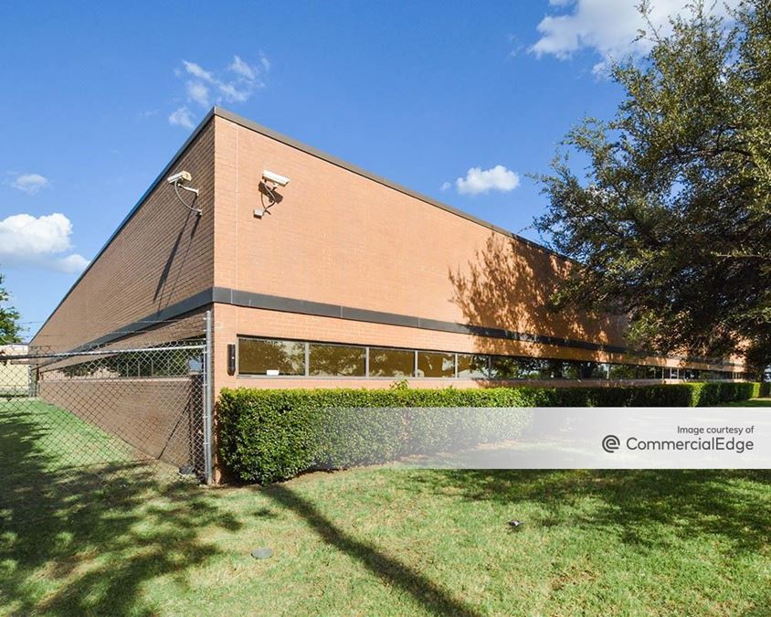 4800 Blue Mound Road 4800 Blue Mound Road Office Building