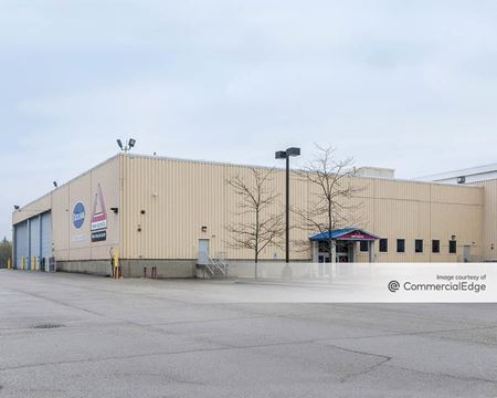 Industrial space for Rent at 912 East Park Avenue in Libertyville