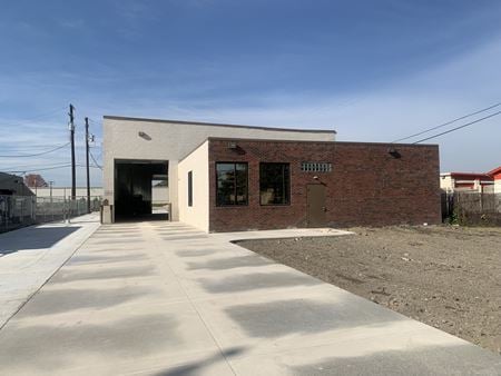 Industrial space for Rent at 24275 Mound Rd in Warren