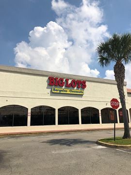 Mil Lake Plaza