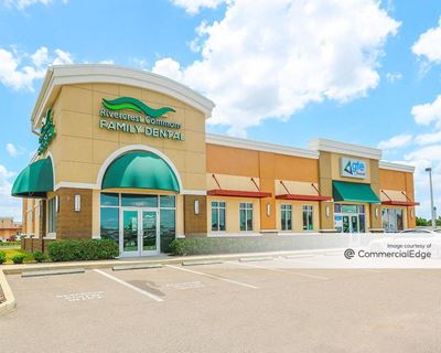 Rivercrest Commons Shopping Center