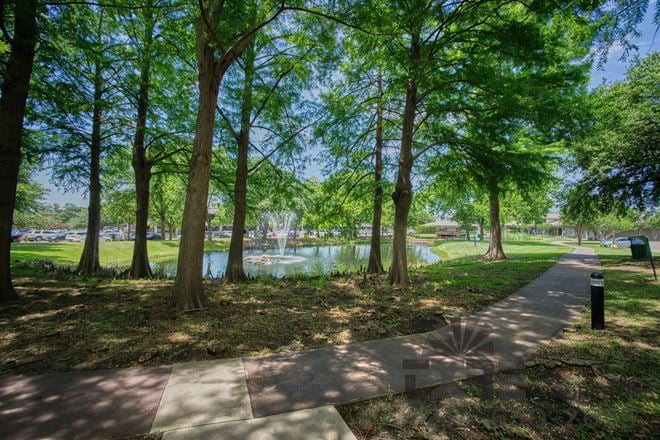 2401 East Randol Mill Road