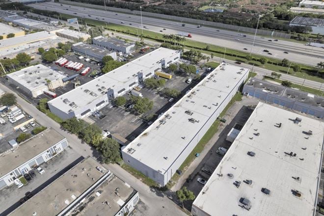 I - 75 Commercial Center