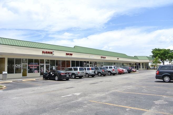 Gold Coast Shopping Plaza