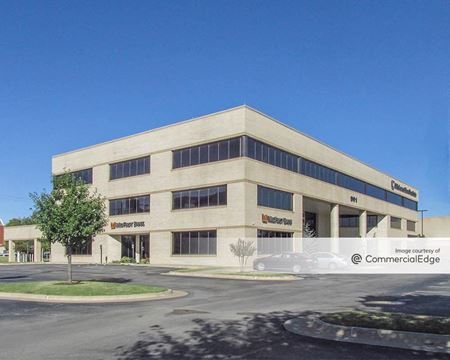 Office space for Rent at 901 North Lincoln Blvd in Oklahoma City