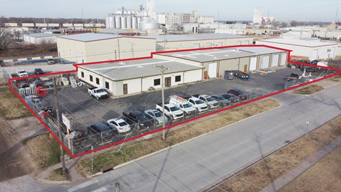 CENTRALLY LOCATED SHOP/WAREHOUSE