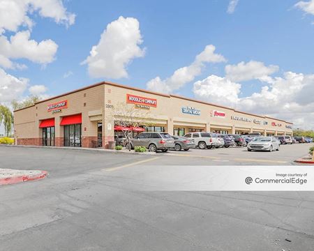 Retail space for Rent at 2805 West Agua Fria Fwy in Phoenix