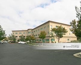 Santa Clarita Valley Medical Plaza