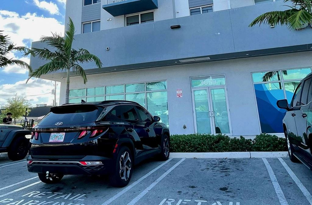 Pura Vida Hialeah
