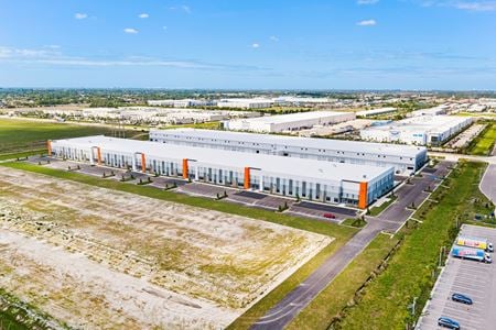 Industrial space for Rent at 16671, 16681, & 16691 Oriole Rd in Fort Myers