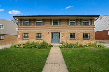 Multi-Family space for Sale at 625 Westmoreland Dr in Vernon Hills