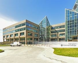 North Point Office Complex - 901 Lakeside Avenue East