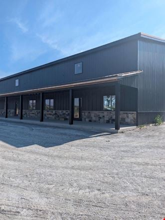 I-43 Business Suites
