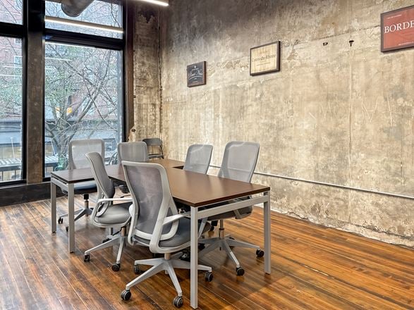 Spaces - Memphis - S Main Street