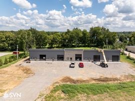 New 2,000 - 10,000 SF Retail / Warehouse Available
