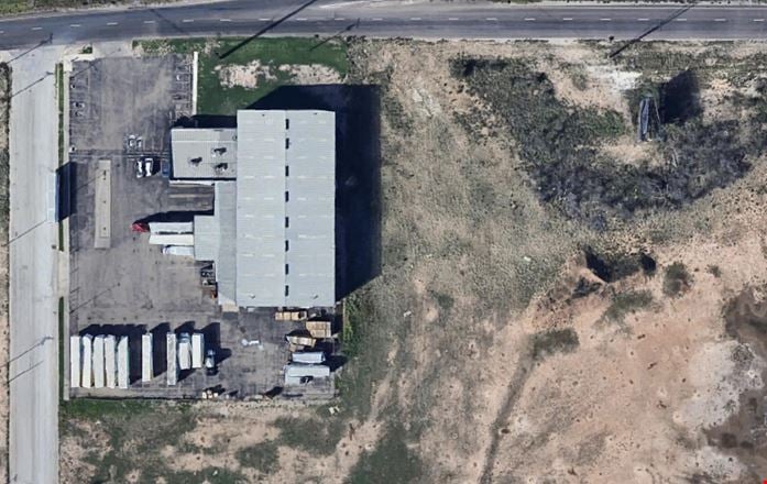 2301 N Loop 289