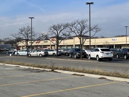 Retail space for Rent at 500-554 North Ave in Glendale Heights