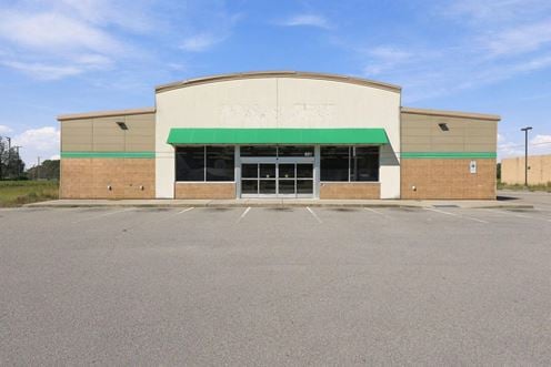 Vacant Freestanding Retail Building | 1.60 Acres | Near US 64