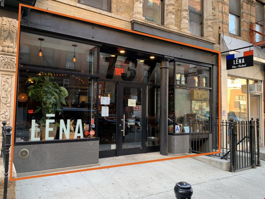 700 SF | 137 Eldridge Street | Turn-Key Bar With Full Liquor License For Sale