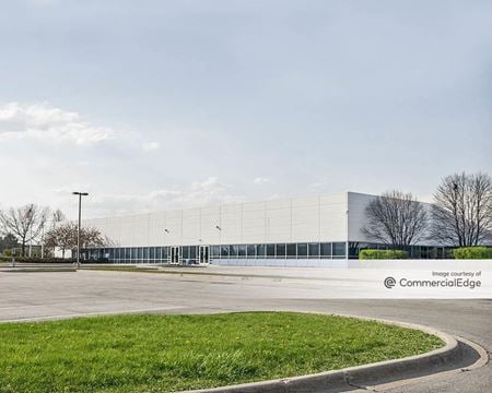 Chrysler Parts Distribution Center - Naperville
