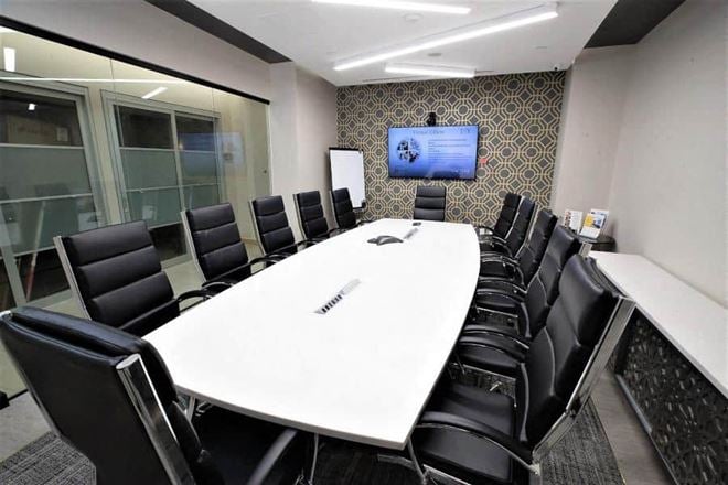 Jay Suites - Midtown East