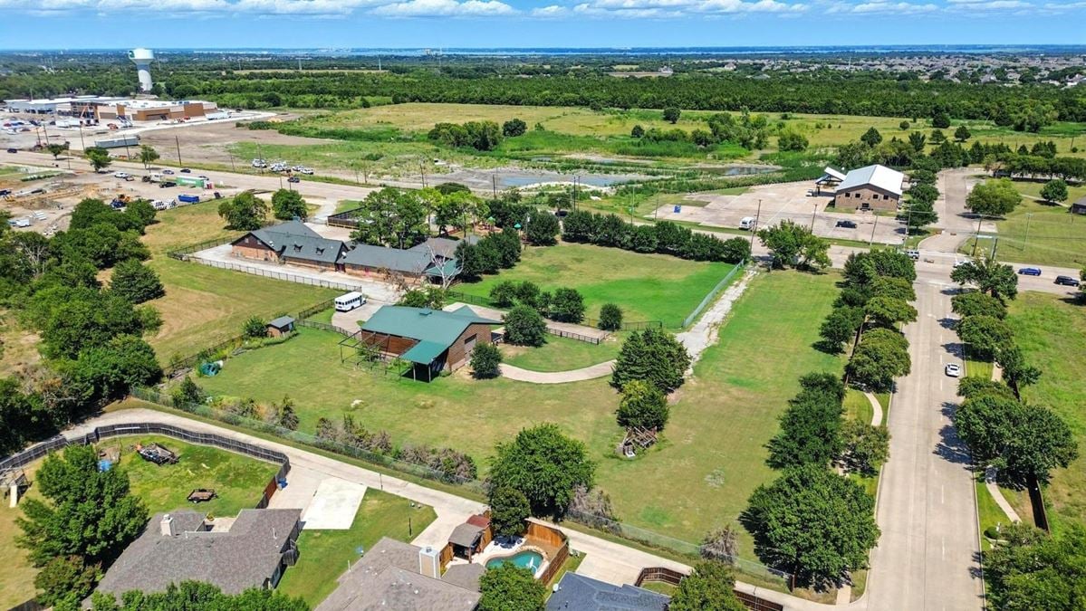 Office/Retail for Sale in Sunnyvale, TX