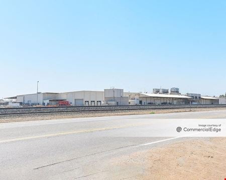 Industrial space for Rent at 6001 Snow Road in Bakersfield