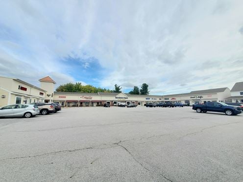 Pennichuck Square Shopping Center