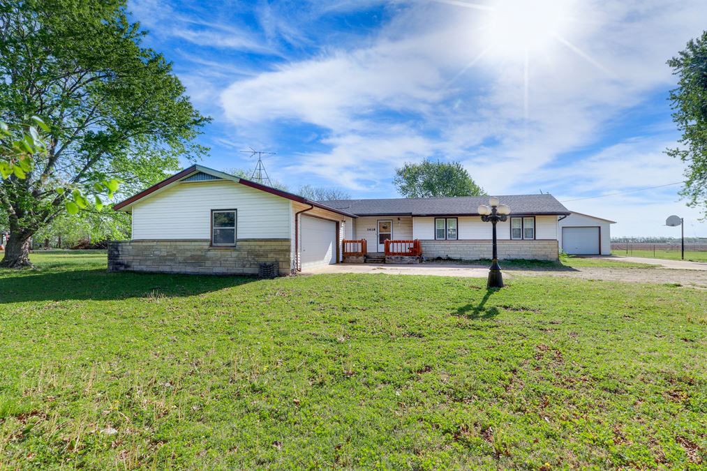 Weigand Online Only Absolute Auction: Ranch Home in a Quiet, Rural Setting On 0.9± Acres