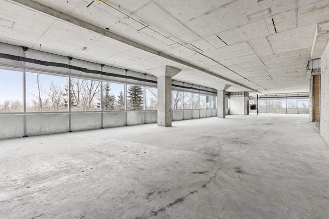 1601 Telesat Court, Ottawa, ON 