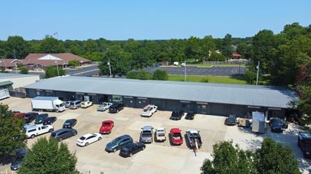Photo of commercial space at 1601 West Acorn Drive in Rogers