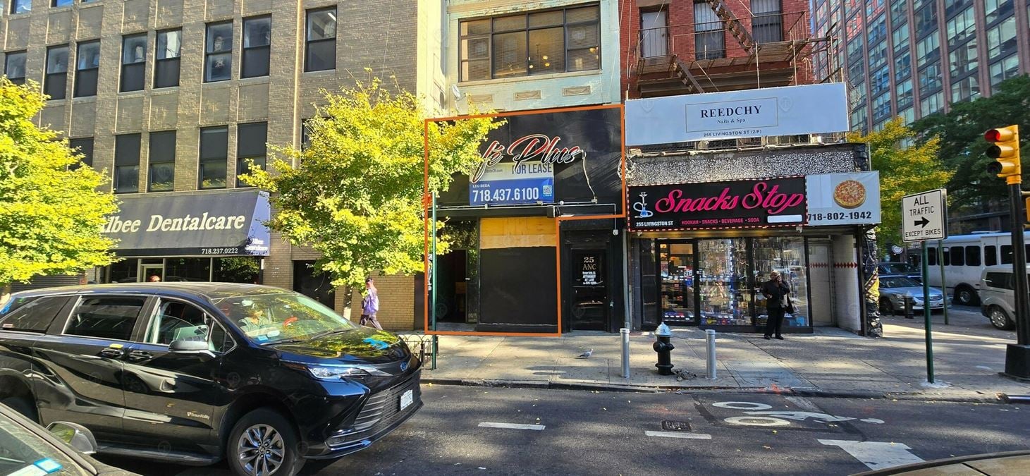 1,500 SF | 25 Bond Street | Built Out Restaurant For Lease