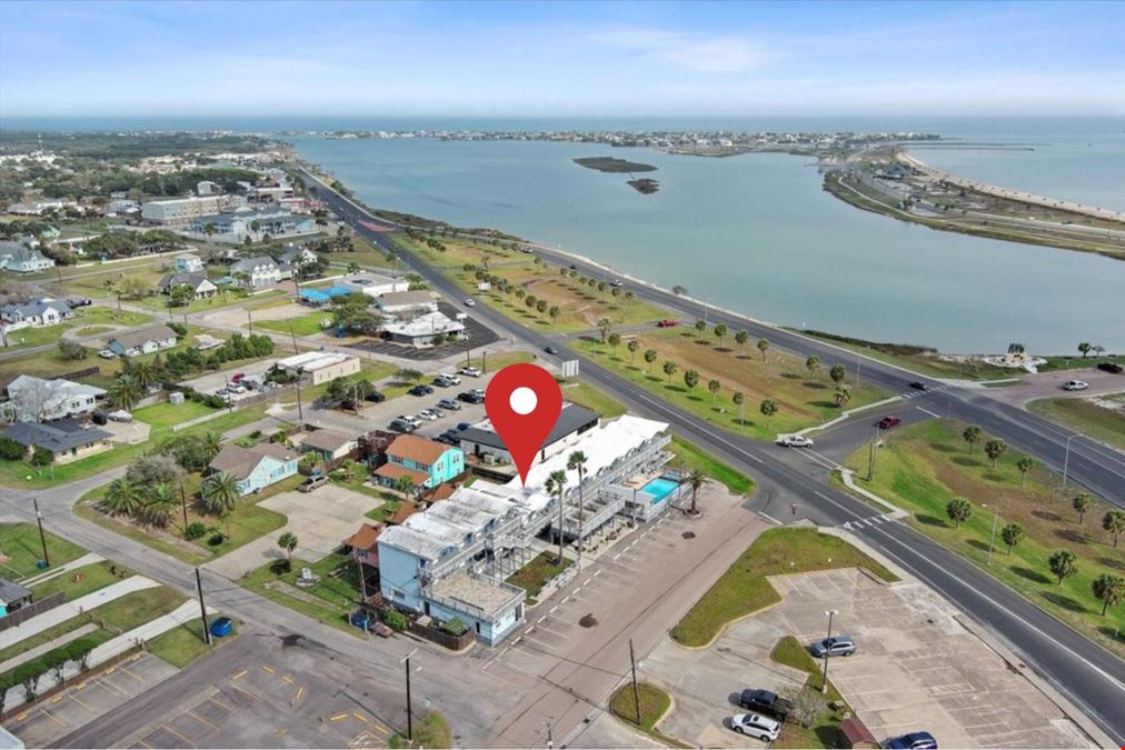 Beautifully Maintained Hotel for Sale in Scenic Rockport TX