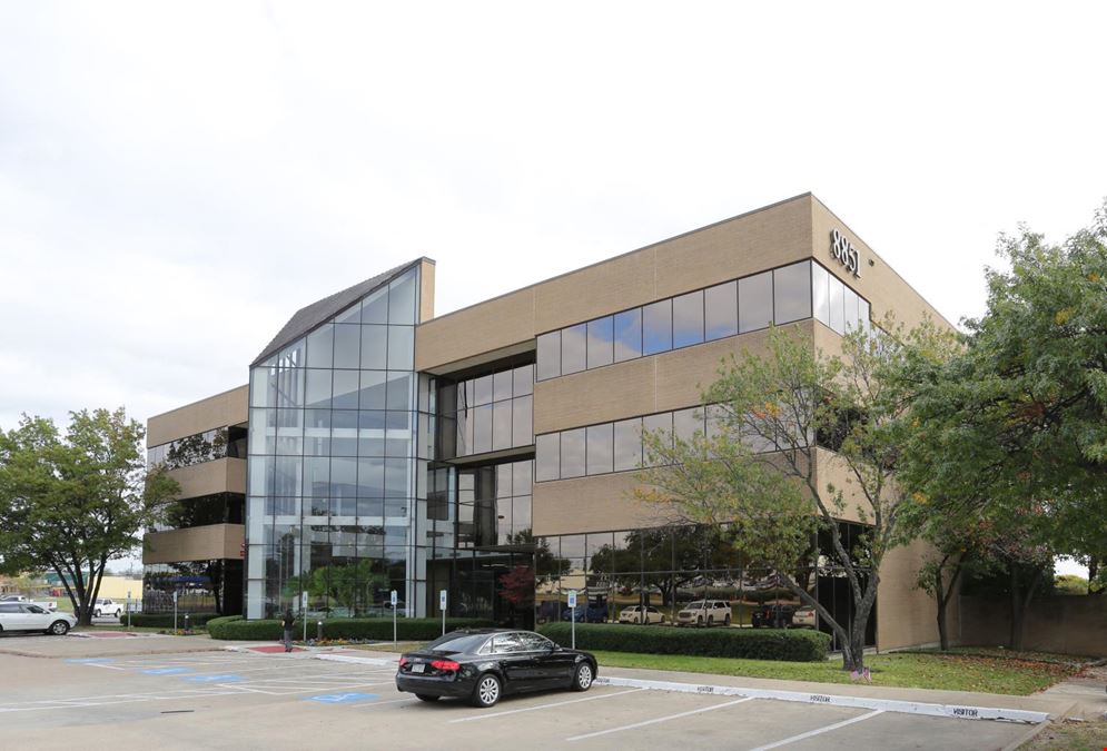 8851 Camp Bowie