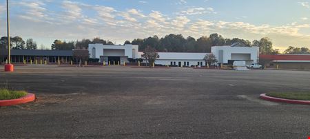 Photo of commercial space at 3115 South Lake Drive in Texarkana