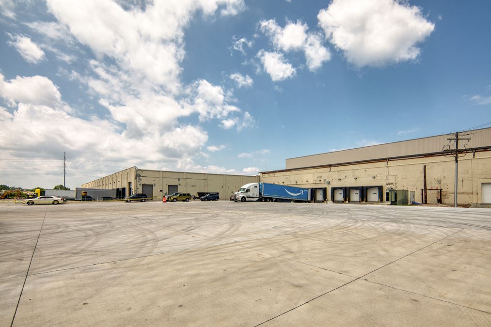 193,771 SF Warehouse Space Available