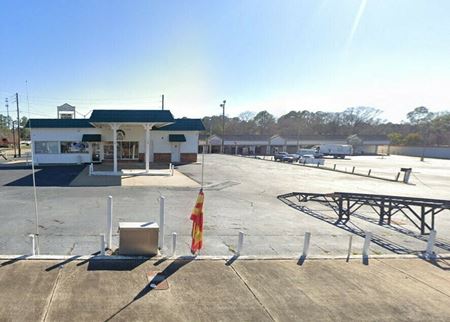 Photo of commercial space at 1000 Perry Hill Rd in Montgomery