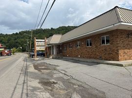 658 Main St
