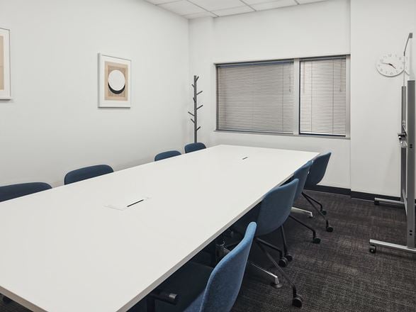 Regus - Minneapolis – Olympic Place