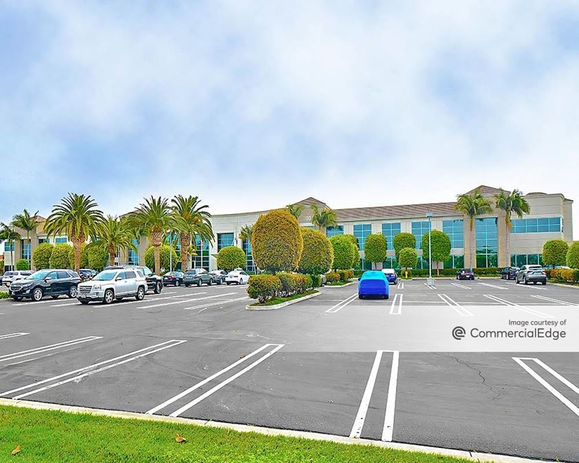 200 Flynn Road, Camarillo Office Space For Lease