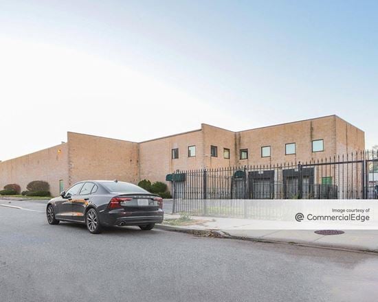 Industrial space for Rent at 1400 Brunswick Avenue in Far Rockaway