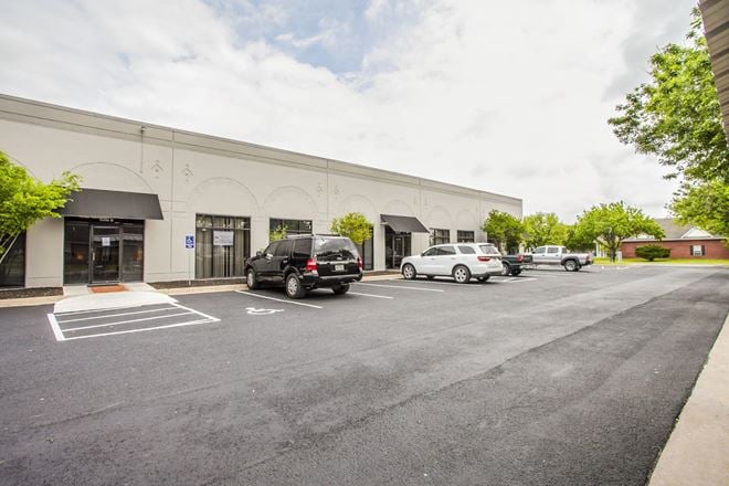 Settlement Office Park - Adjacent to Sprouts Market