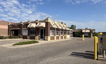 Retail space for Sale at 955 W Broadway Ave in Washington County